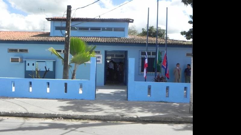 Imagem Cinco presos fogem da delegacia de Candeias