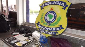 Imagem PRF apreende explosivos em gel na BR-116
