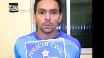 Imagem Homem morre após ter ânus perfurado com pedaço de madeira 