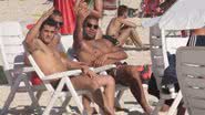 Imagem Adriano curte férias com amigos no Rio de Janeiro