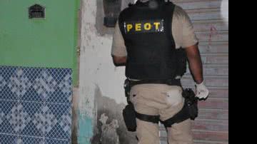 Imagem Adolescente de 16 anos é executado com sete tiros