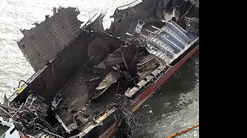 Imagem Explosão de navio sul-coreano deixa cinco mortos