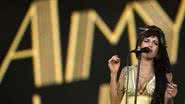 Imagem Famosos lamentam morte de Amy Winehouse