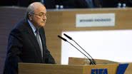 Imagem Blatter continua no comando da Fifa