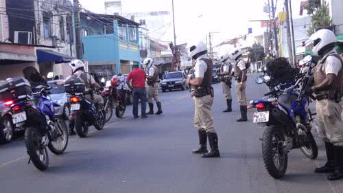 Imagem Águia remove 23 veículos irregulares em São Caetano