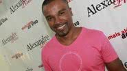 Imagem Alexandre Pires apresenta o “Eletrosamba”, show baseado no novo DVD