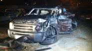 Imagem Carro de Débora Bloch bate em caminhão