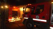 Imagem Incêndio destrói três casas no Subúrbio Ferroviário
