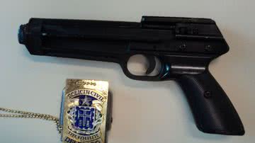 Imagem Ladrão preso com arma de brinquedo após roubo em mercado