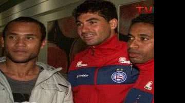 Imagem Ex-Bahia visita delegação tricolor em São Paulo