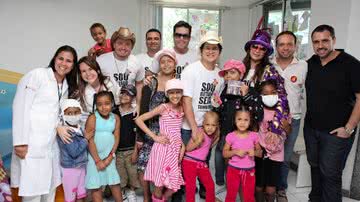 Imagem Gilmelândia faz show para crianças do hospital Martagão Gesteira 