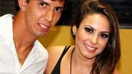 Imagem Nicole Bahls diz ter tomado chifre de Alinne Rosa 