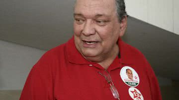 Imagem Zezéu Ribeiro pega ar com eleitor