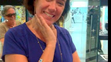 Imagem De férias em Salvador, Lília Cabral prestigia o joalheiro Carlos Rodeiro