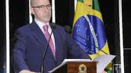 Imagem Para evitar cassação, Demóstenes pede perdão 