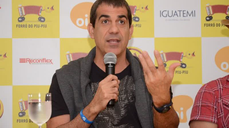 Imagem Durval Lelys vai promover o SanfonAsa no Piu-Piu