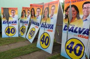 Imagem Prefeituráveis continuam com 'picuinhas' por placas destruídas