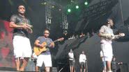 Imagem Banda Revelação no palco do Salvador Fest