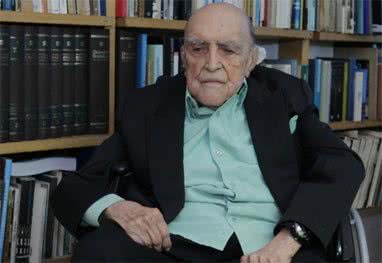 Imagem Oscar Niemeyer apresenta melhora no quadro clínico, diz médico
