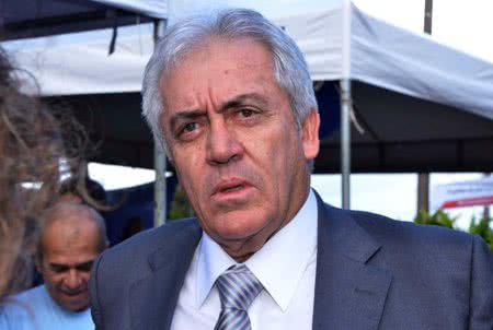 Imagem Vice-governador dispara contra técnico e capitão do Vitória