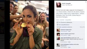 Imagem Ivete Sangalo comemora medalha de ouro com as jogadoras de vôlei
