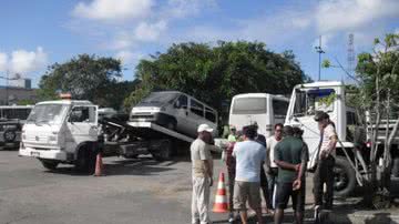 Imagem Transalvador tenta coibir transporte clandestino