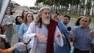 Imagem Inri Cristo vai ao Supremo para 'higienizar' tribunal 