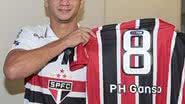 Imagem Ganso assina contrato de cinco anos e é jogador do São Paulo 
