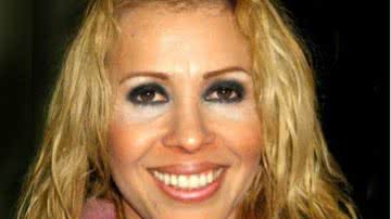 Imagem Joelma, da banda Calypso, quebra o dente e falta em programa de TV