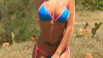 Imagem Ex- Latinete Andressa Urach exibe corpão na areia