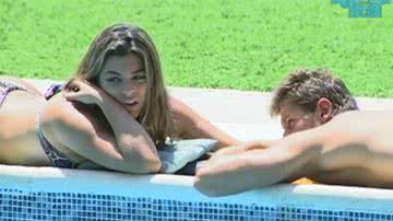 Imagem Monique e Jonas trocam cafunés depois de noite quente