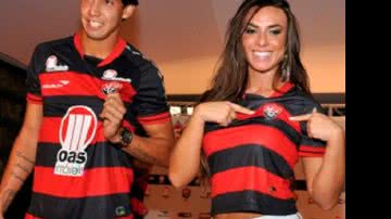 Imagem Nicole Bahls avisa que estará no BaVi