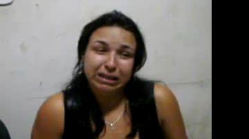 Imagem Mulher é presa com drogas escondidas no sutiã