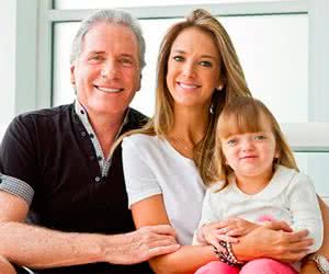 Imagem Roberto Justus explica problema facial da filha