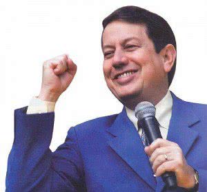 Imagem Band renova com missionário R.R. Soares 