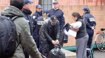Imagem Atirador da França é morto em confronto com policiais