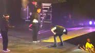 Imagem Vídeo: Justin Bieber vomita em palco durante show