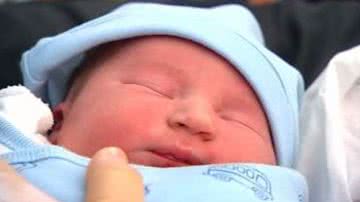 Imagem Bebê nasce às 11h11 do dia 11 de novembro de 2011
