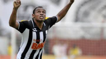 Imagem Alexi Portela desmente negociação com Obina