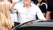 Imagem Tom Cruise desembarca no aeroporto internacional do Rio