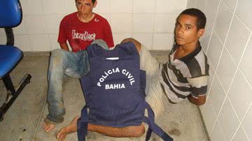 Imagem Acusados de matar vigilante em assalto a banco são detidos