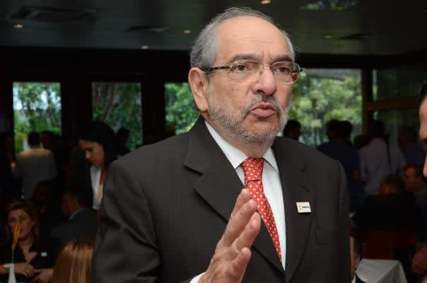 Imagem Mário Kertész sabatinado