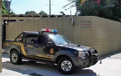 Imagem PF faz buscas na casa de ex-presidente da Câmara de Itabuna