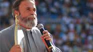 Imagem Padre Antônio Maria é feito refém em mosteiro