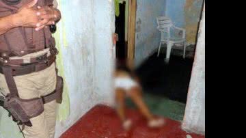 Imagem Marido ciumento assassina mulher a facadas 