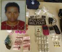 Imagem Mulher é presa por tráfico de drogas em Arataca