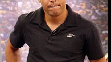 Imagem Ronaldo pode levar jogador Adriano para Flamengo