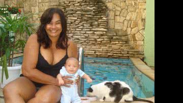 Imagem Filho de Solange Couto estreia como modelo