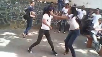Imagem Escola pública se manifesta sobre “luta livre” de alunas