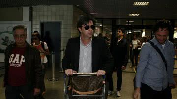 Imagem Novo técnico do Bahia desembarca em Salvador e não fala com a imprensa
